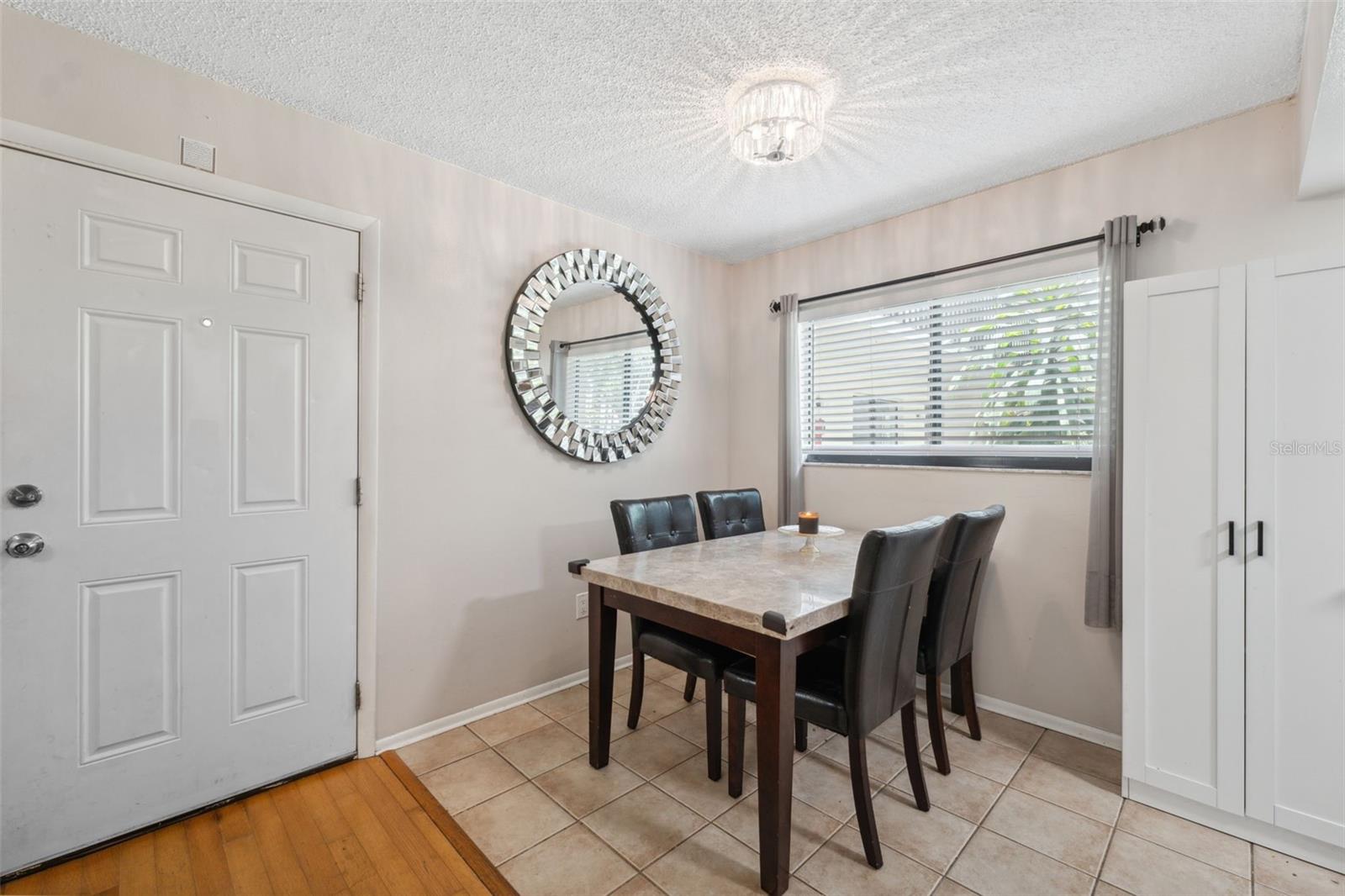 RAINTREE VILLAGE CONDO N - Residential