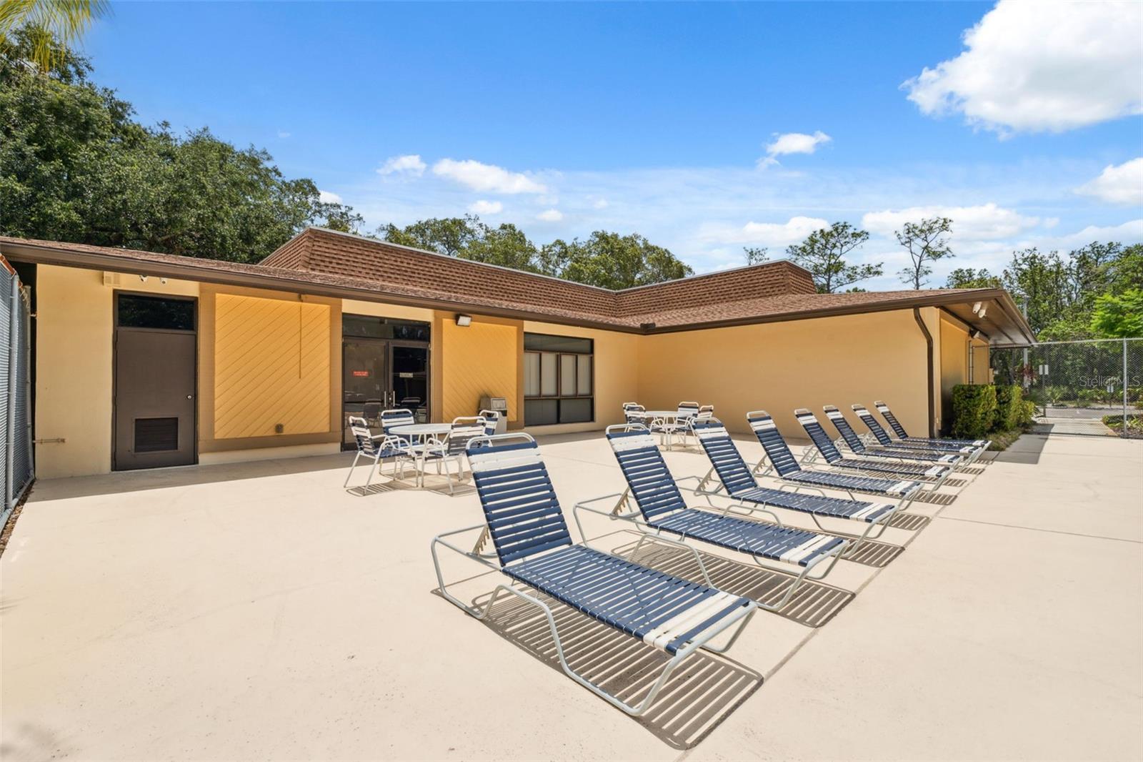 RAINTREE VILLAGE CONDO N - Residential