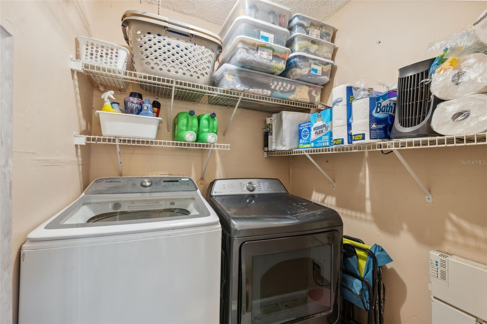 RAINTREE VILLAGE CONDO N - Residential