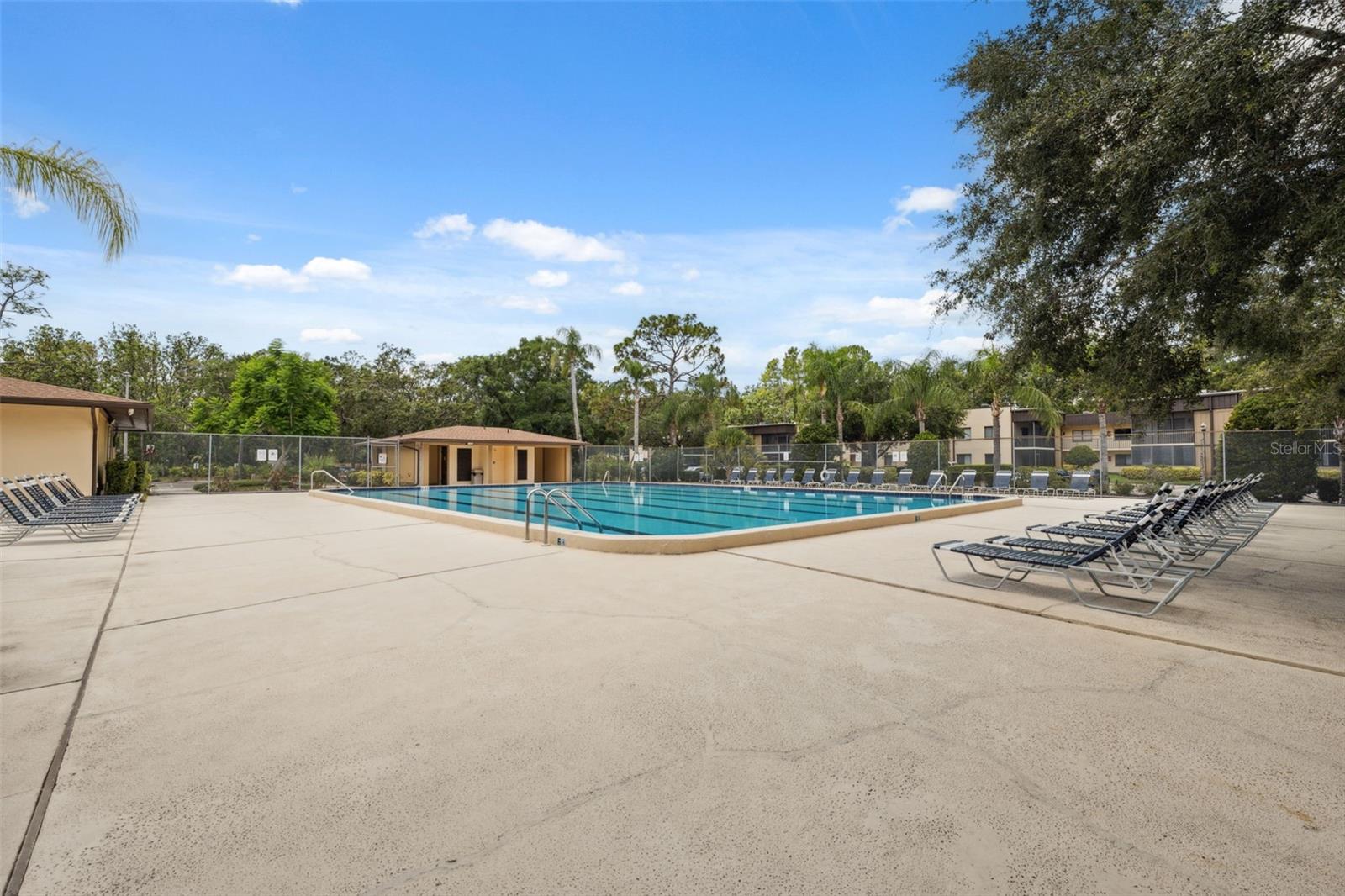 RAINTREE VILLAGE CONDO N - Residential