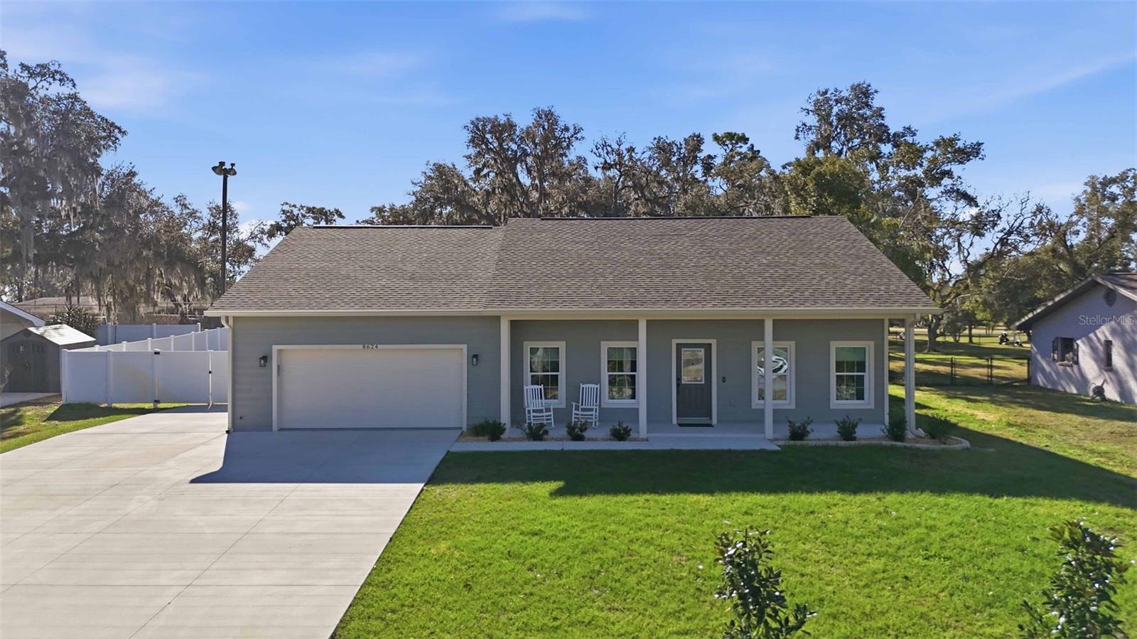 DAVIS LAKE - Residential