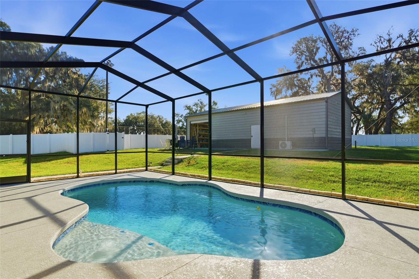 DAVIS LAKE - Residential