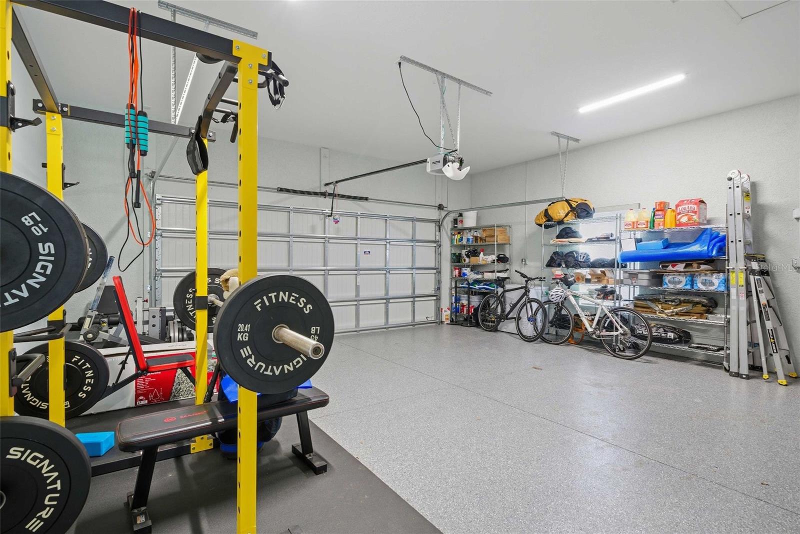 DAVIS LAKE - Residential