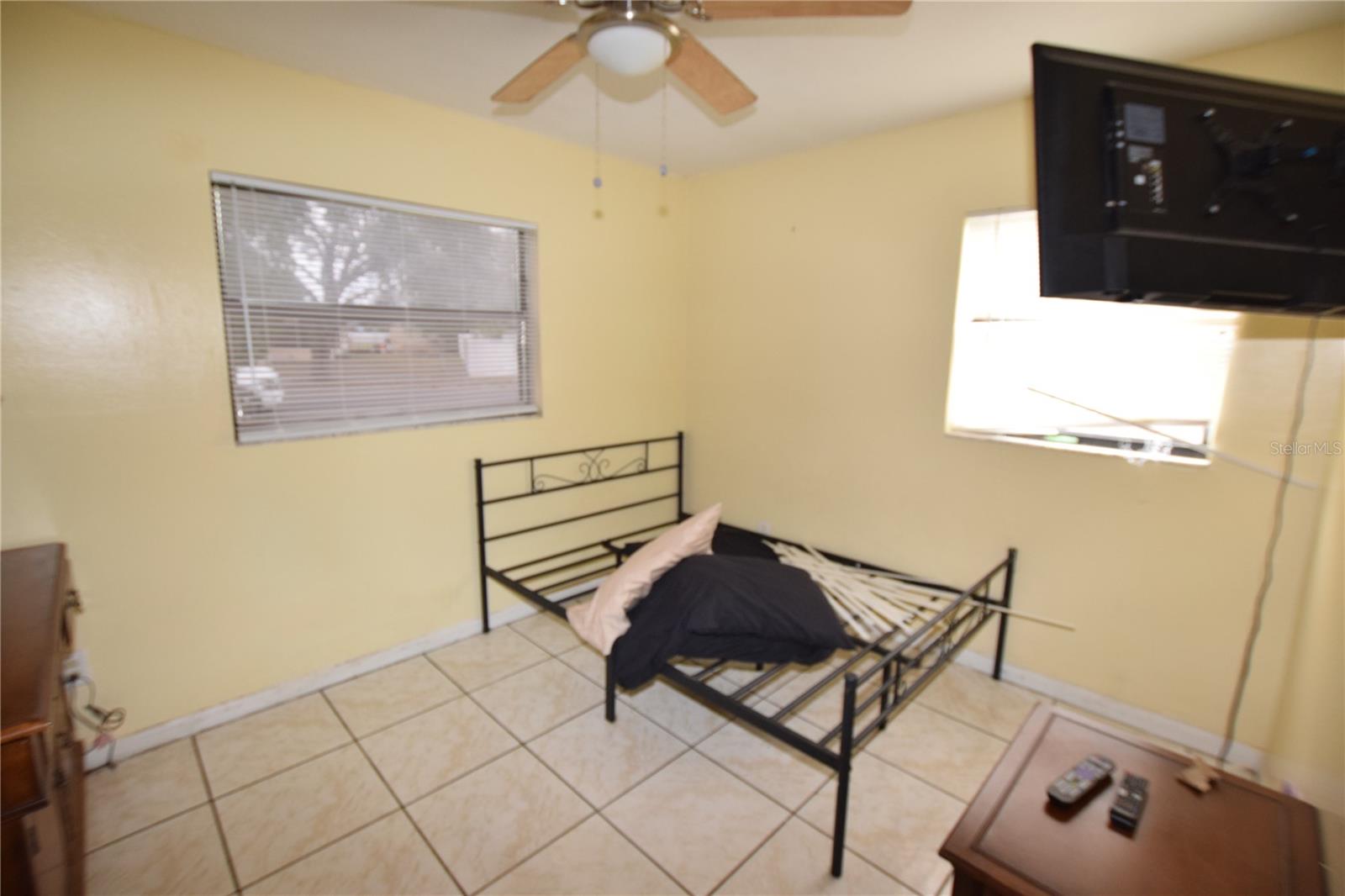 MALIBU GROVES NINTH ADD - Residential Lease