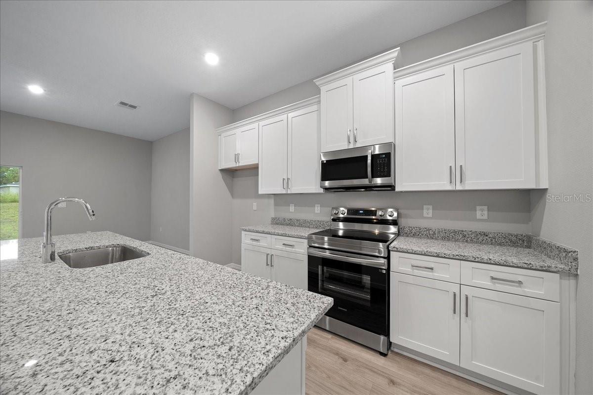 MARION OAKS UN NINE - Residential Income