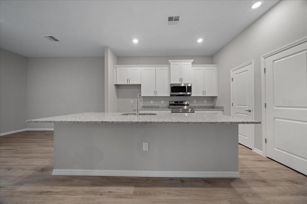 MARION OAKS UN NINE - Residential Income