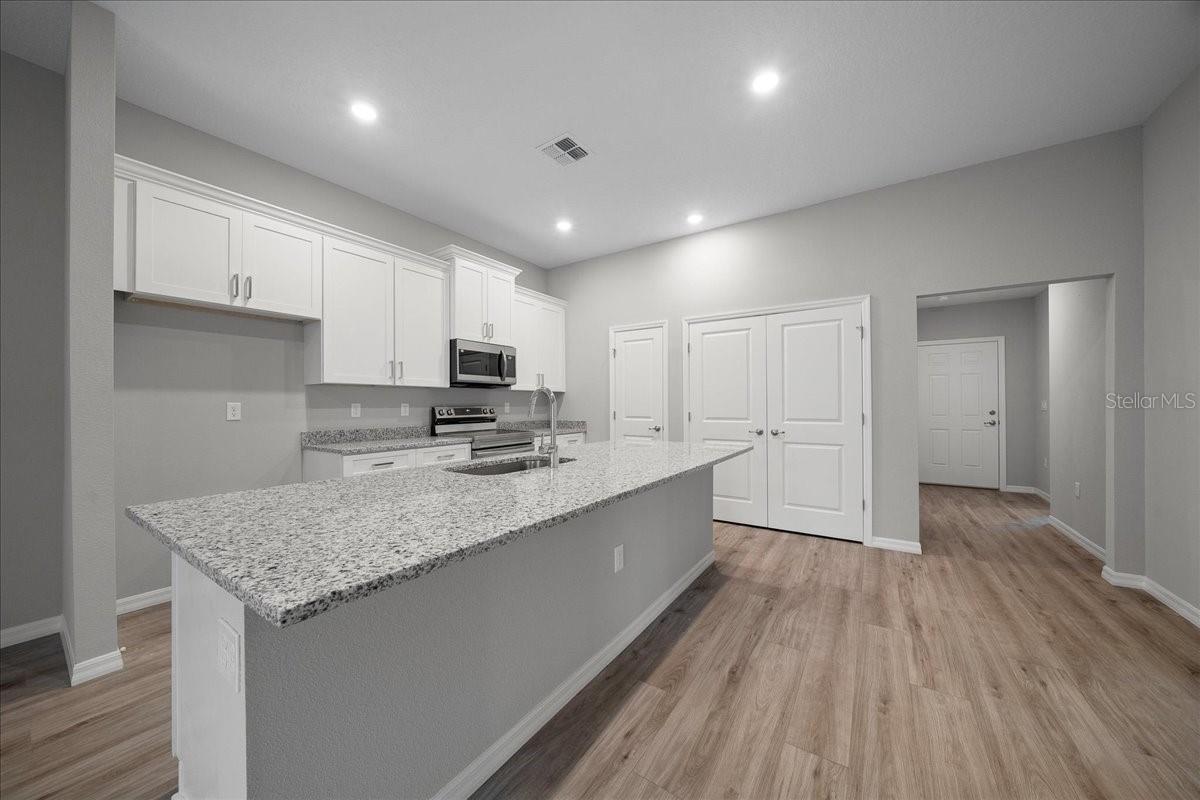 MARION OAKS UN NINE - Residential Income