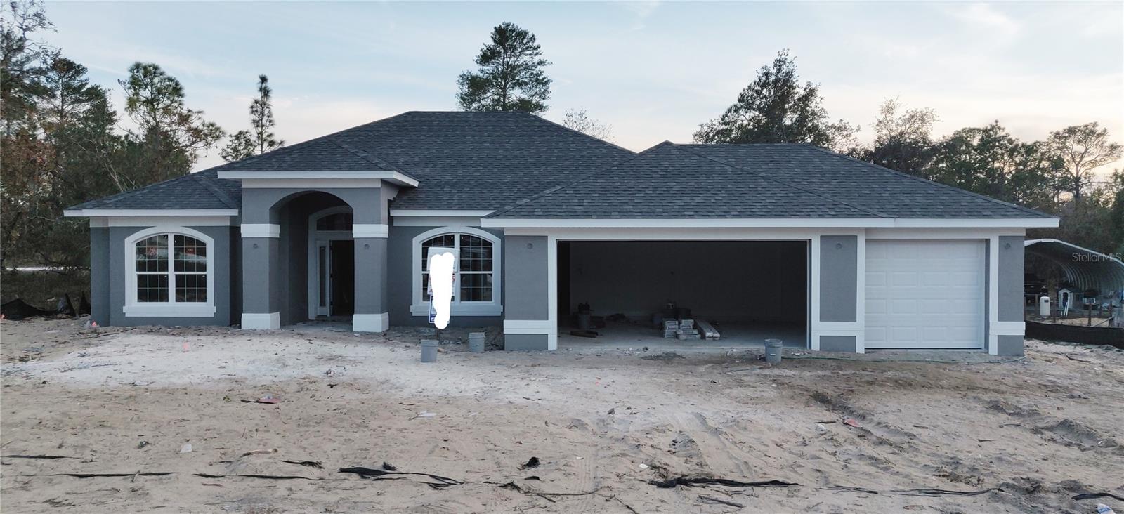 ROYAL HIGHLANDS - Residential