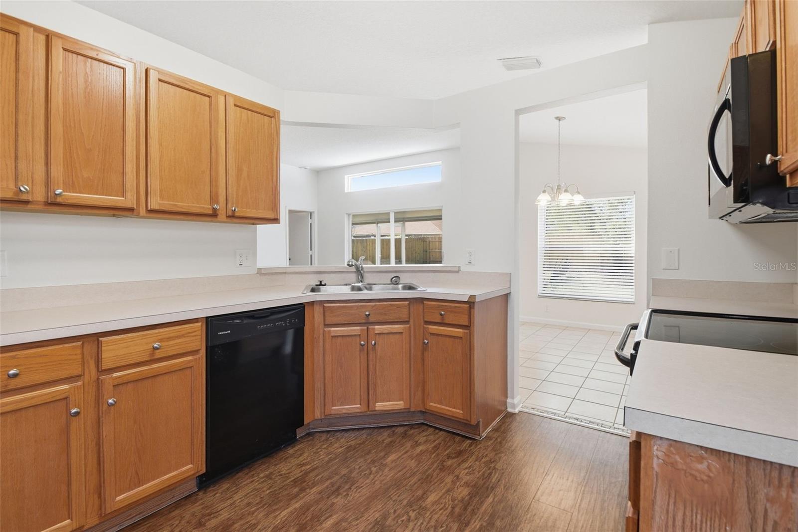 SOUTH POINTE PH 6 - Residential