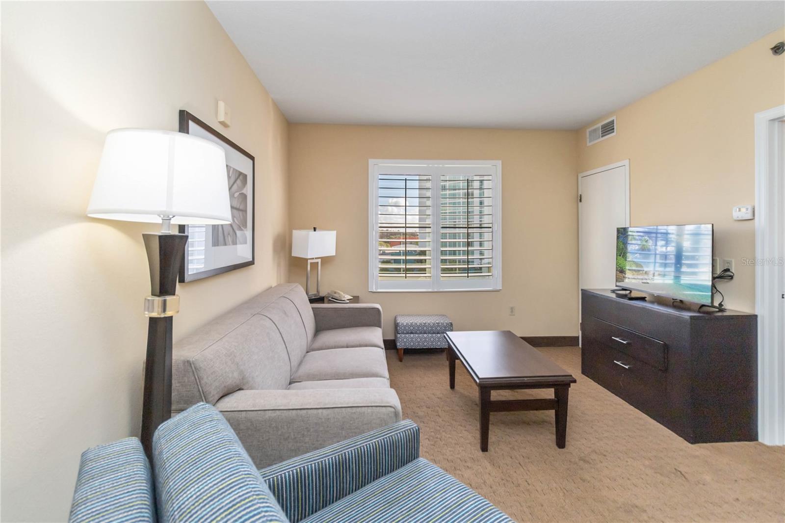 7601 CONDOMINIUM - Residential