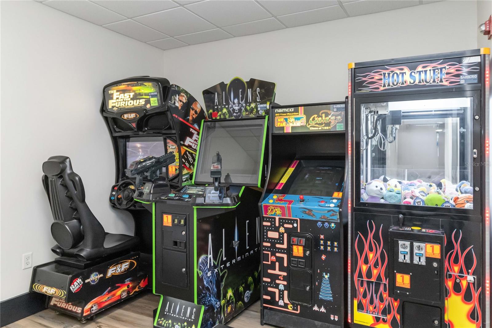 7601 CONDOMINIUM - Residential