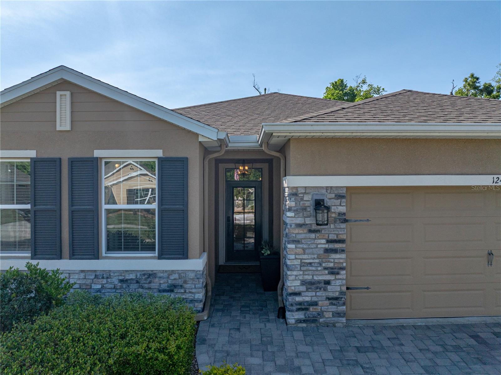 12492 EASTPOINTE DRIVE