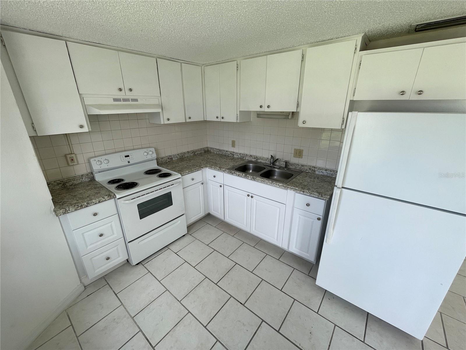 JASMIN COURT SUB - Residential Lease