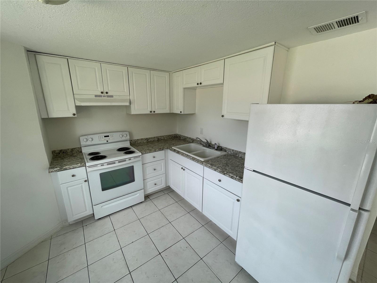 JASMIN COURT SUB - Residential Lease