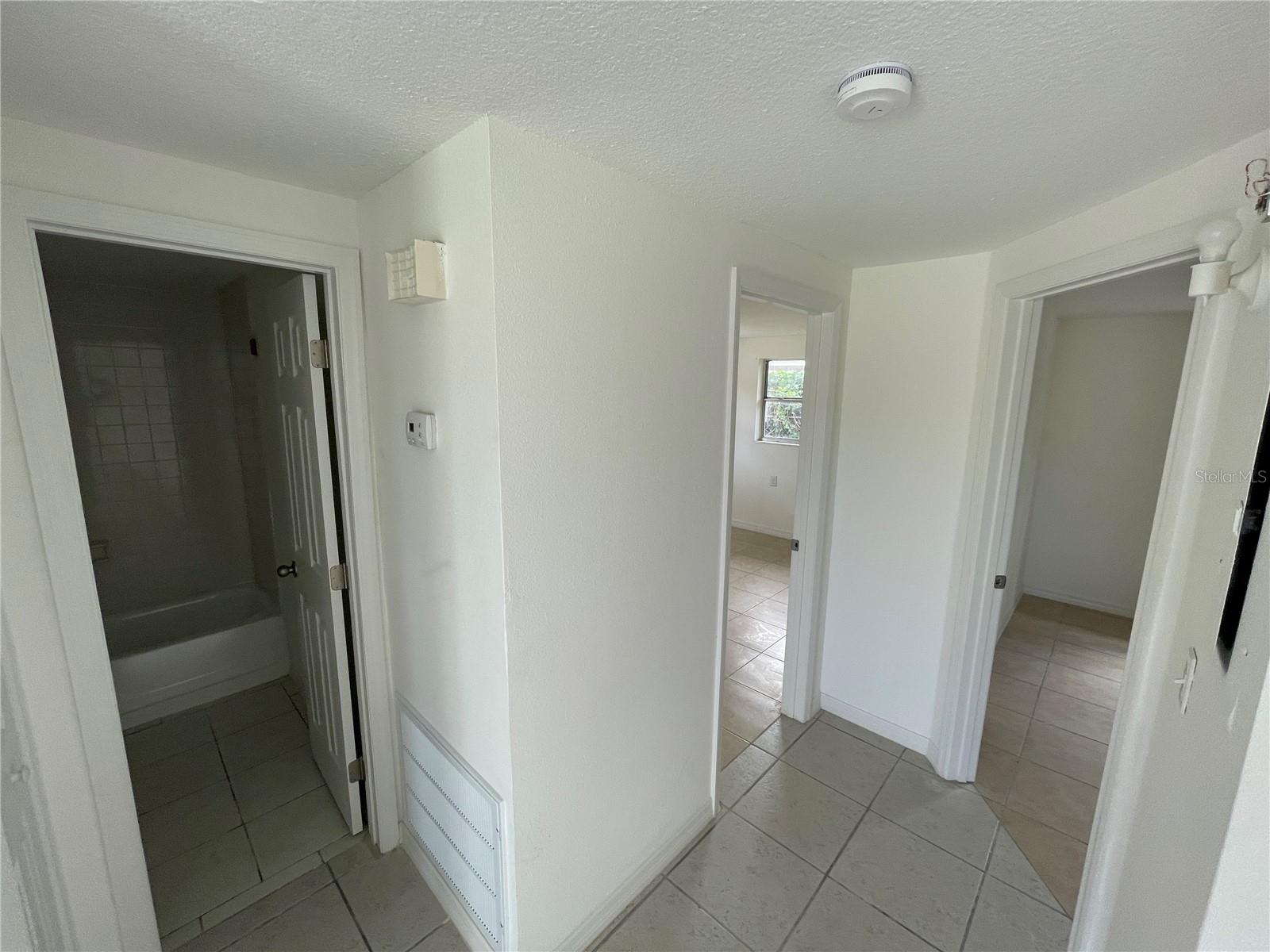 JASMIN COURT SUB - Residential Lease