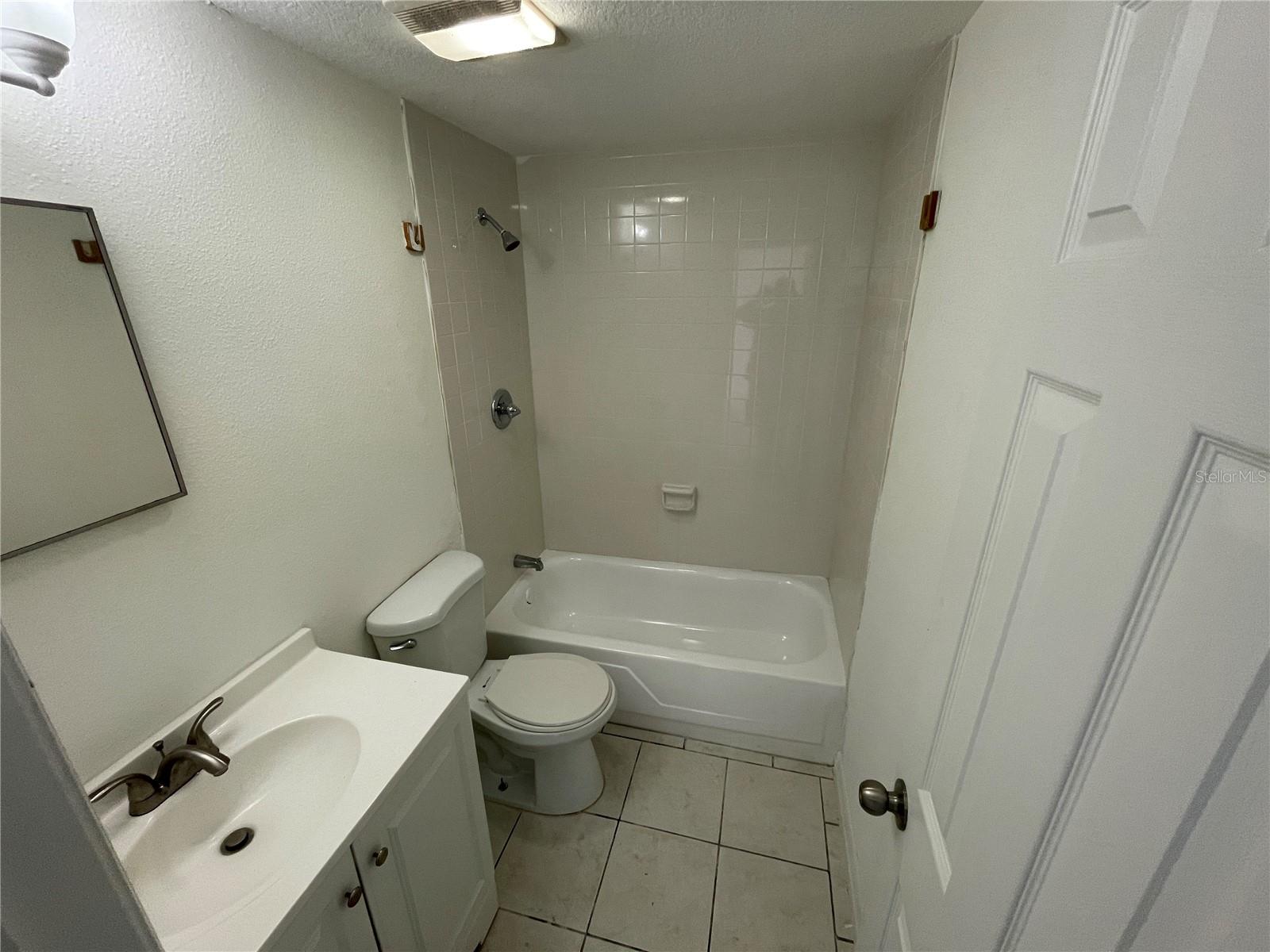 JASMIN COURT SUB - Residential Lease