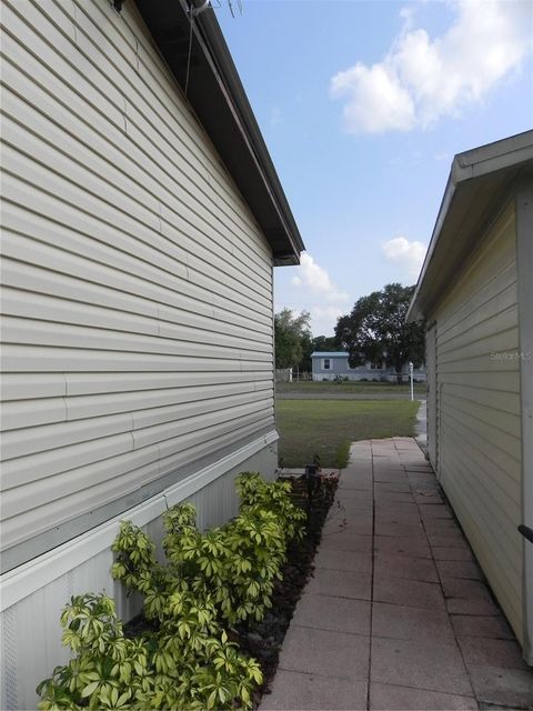 Manufactured Home in LAKE WALES FL 7763 QUEEN COURT 42.jpg