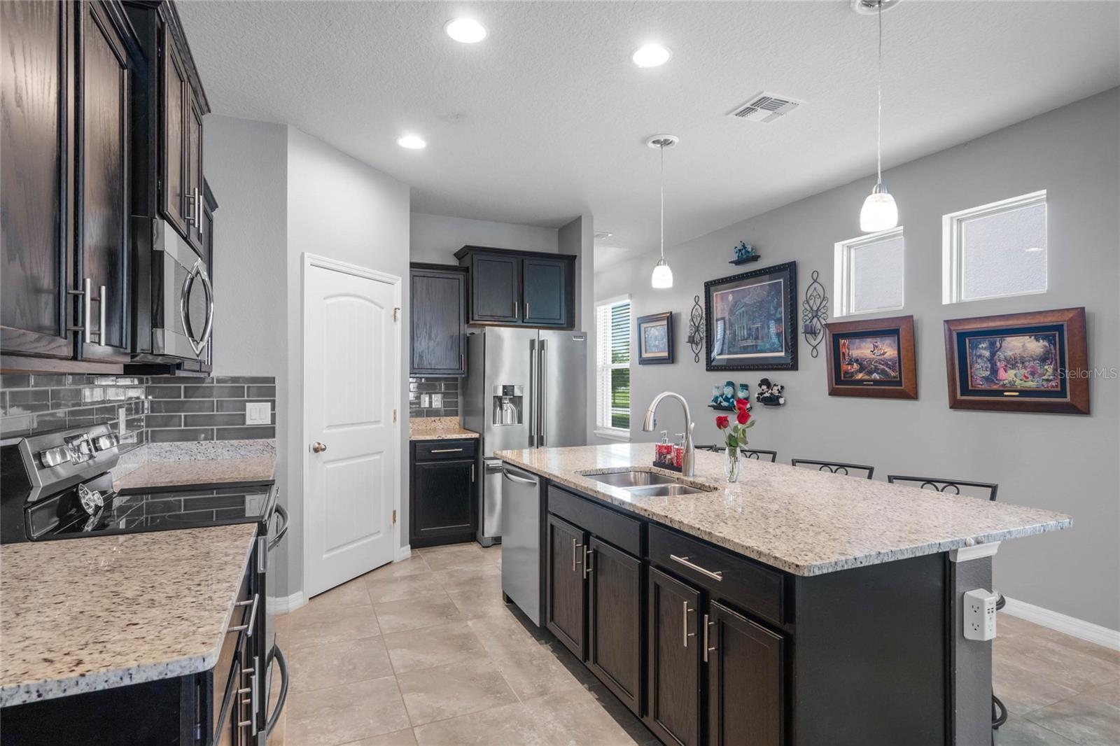 WATERLEIGH PH 2D - Residential Lease