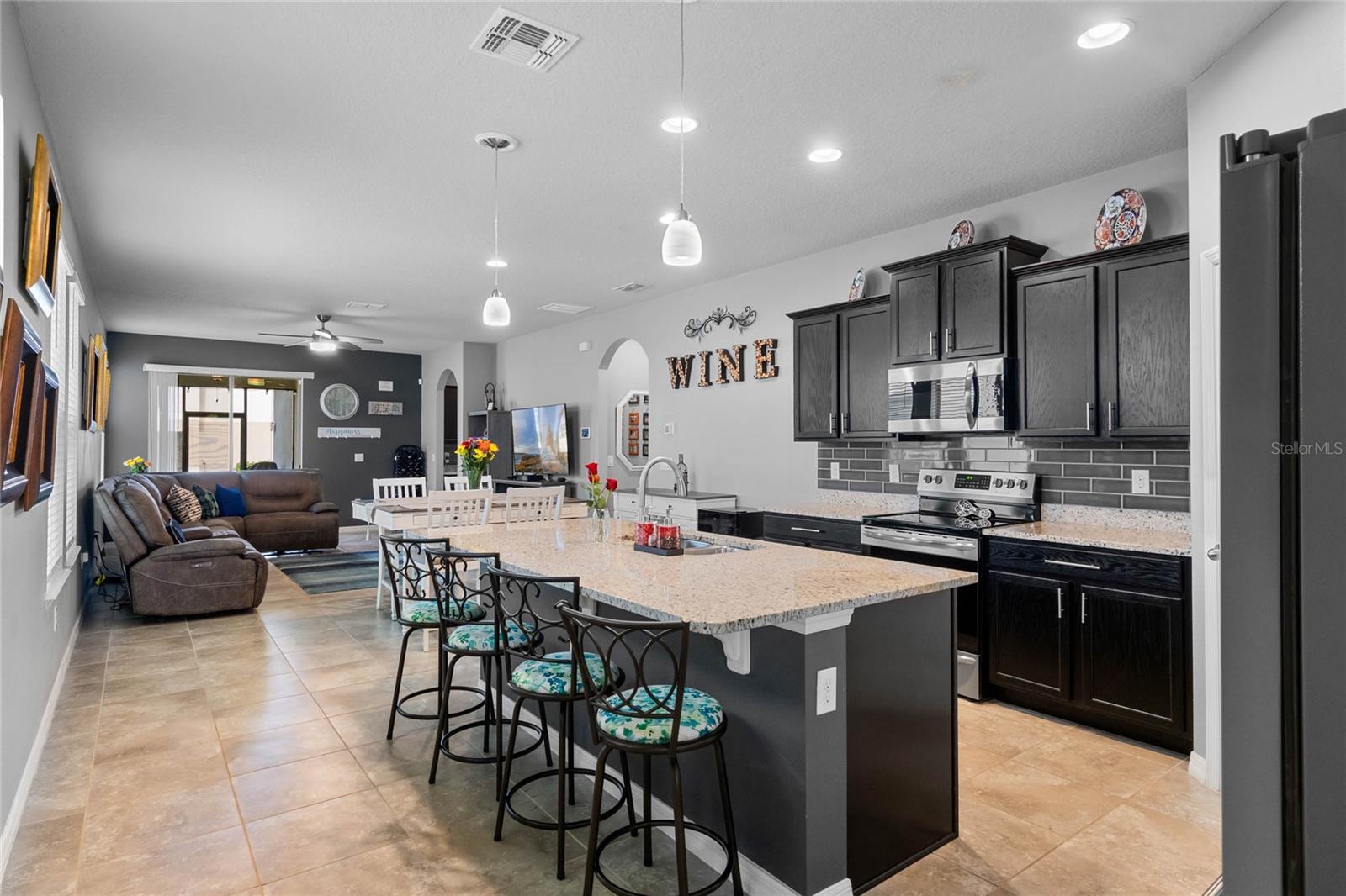 WATERLEIGH PH 2D - Residential Lease