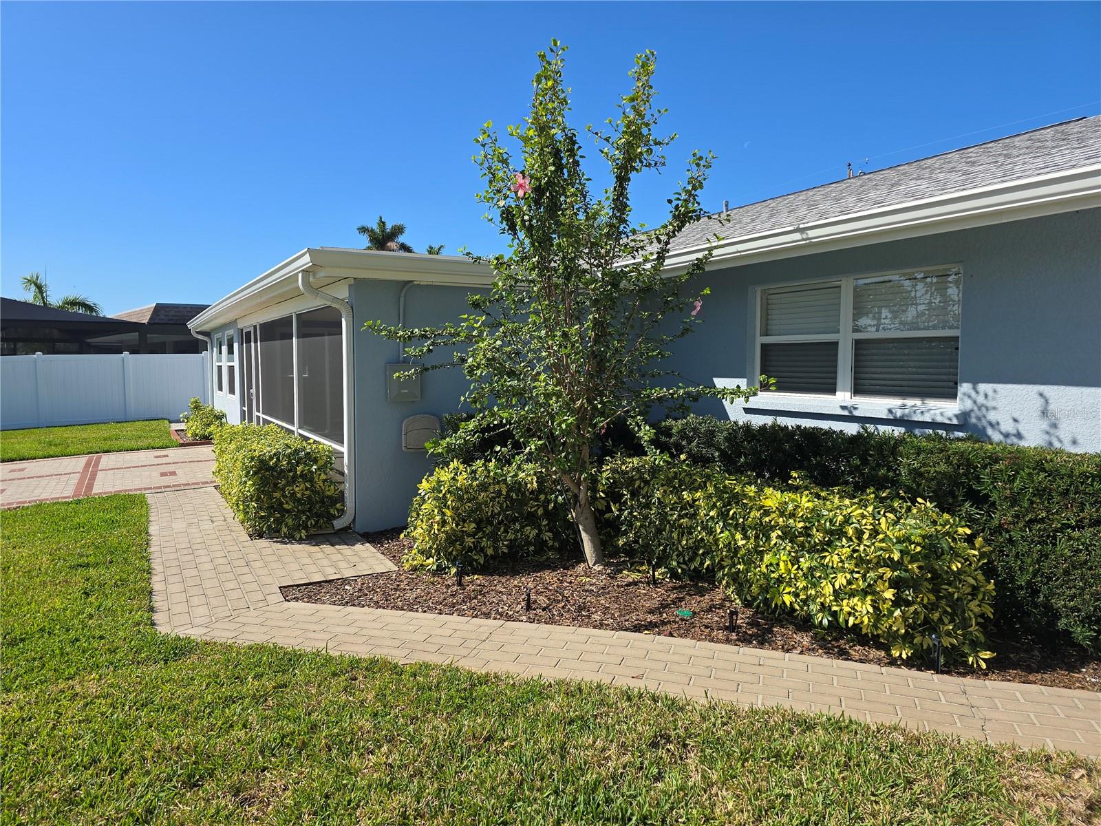 SAN REMO SHORES - Residential