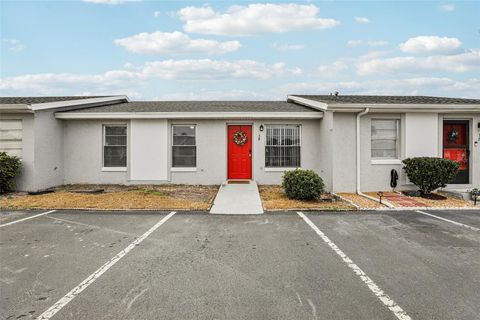 Photo of 38 Lake Villa Way, Kissimmee, FL 34743 (MLS # O6380755)