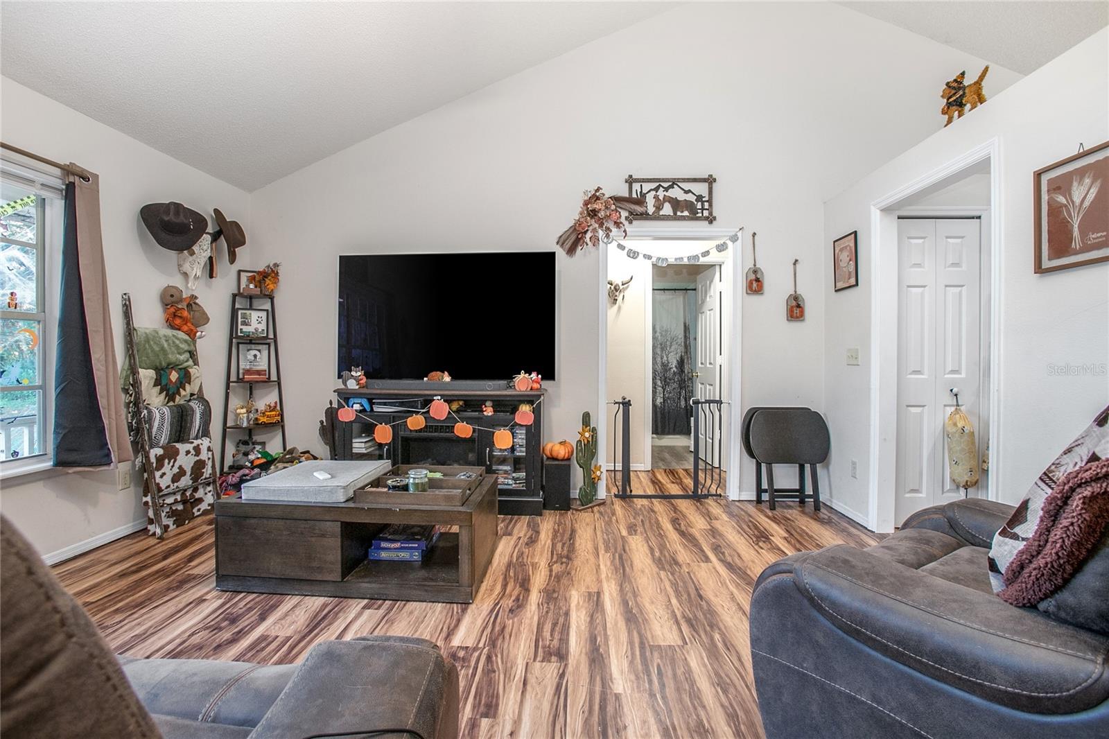 CORNELIA HEIGHTS - Residential