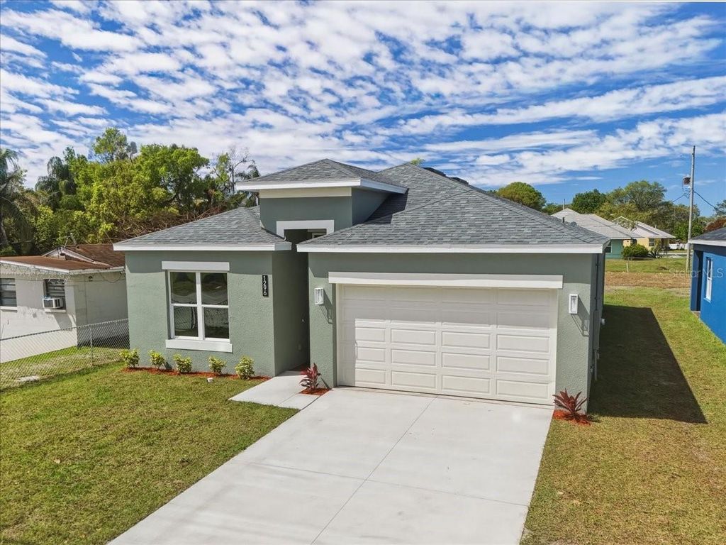 Photo of 1296 Moselle Avenue, Orlando, FL 32807 (MLS # O6393720)