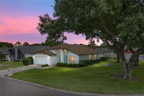 Photo of 2317 Walden Place N, Plant City, FL 33566 (MLS # TB8502204)