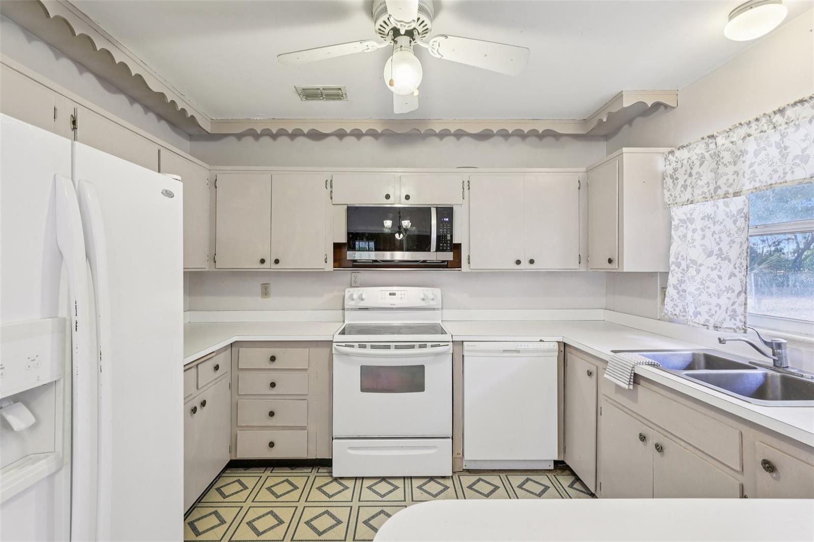 GOODMANS FIRST SUB - Residential