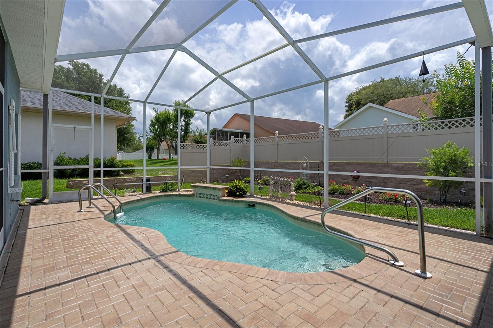 REGENCY OAKS - Residential
