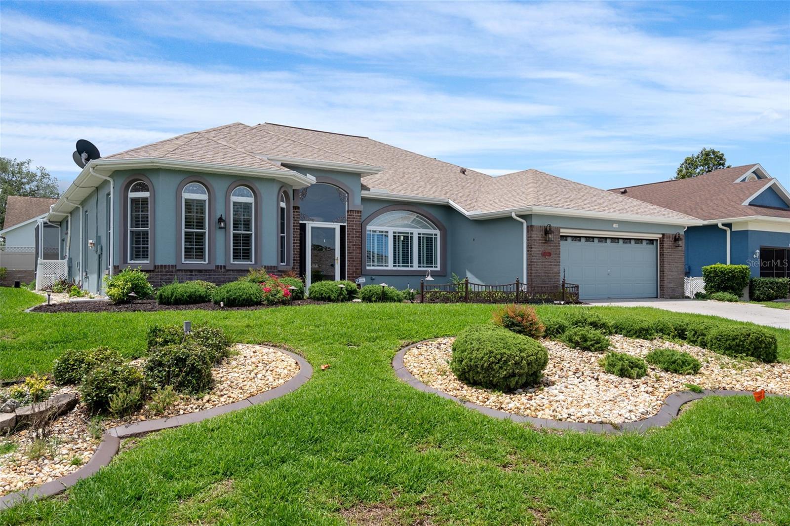 REGENCY OAKS - Residential