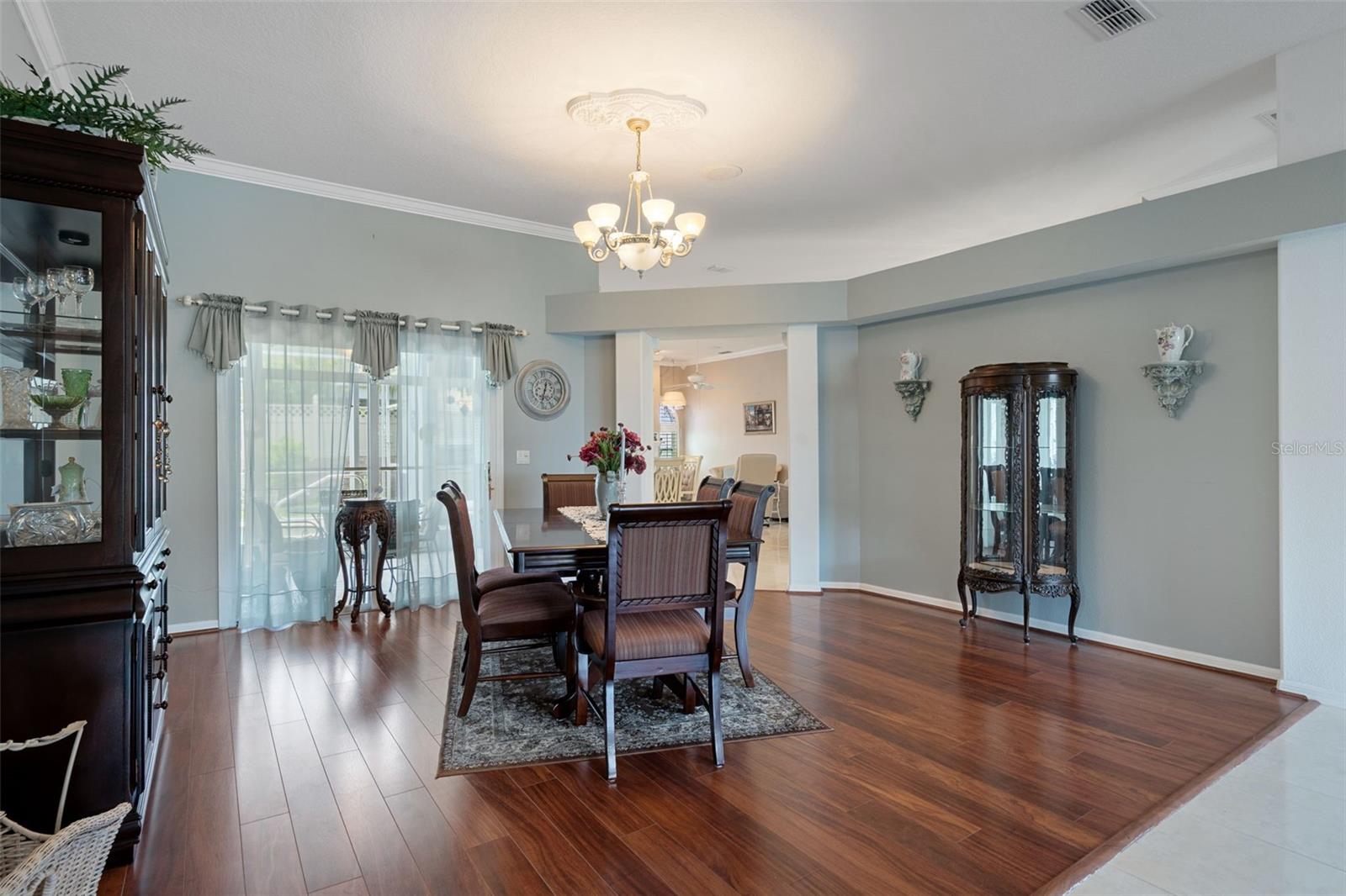 REGENCY OAKS - Residential