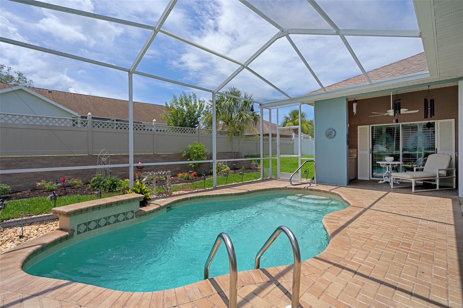 REGENCY OAKS - Residential