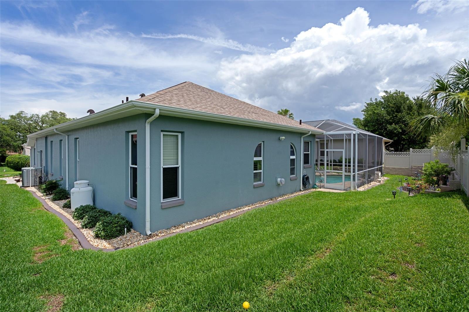 REGENCY OAKS - Residential