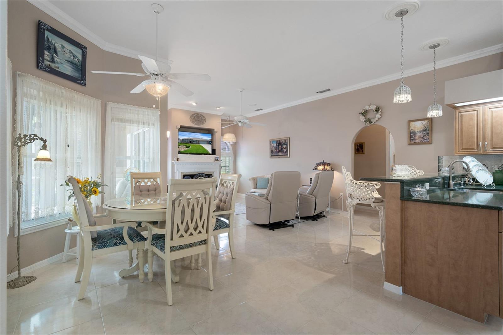 REGENCY OAKS - Residential