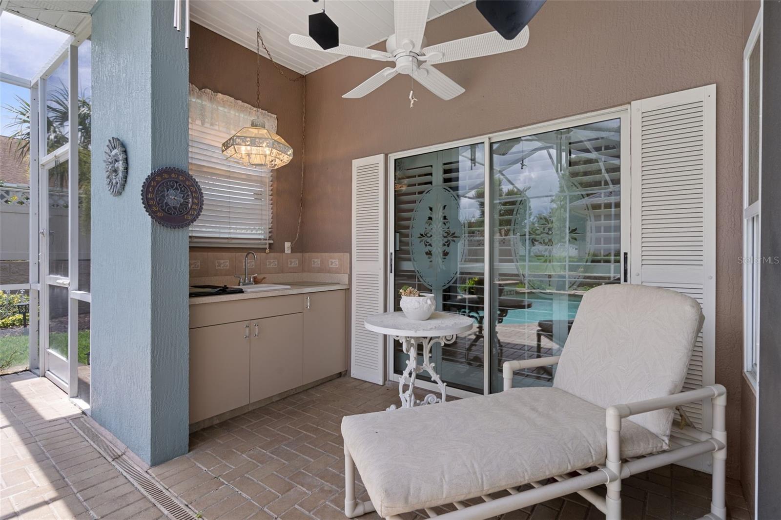 REGENCY OAKS - Residential
