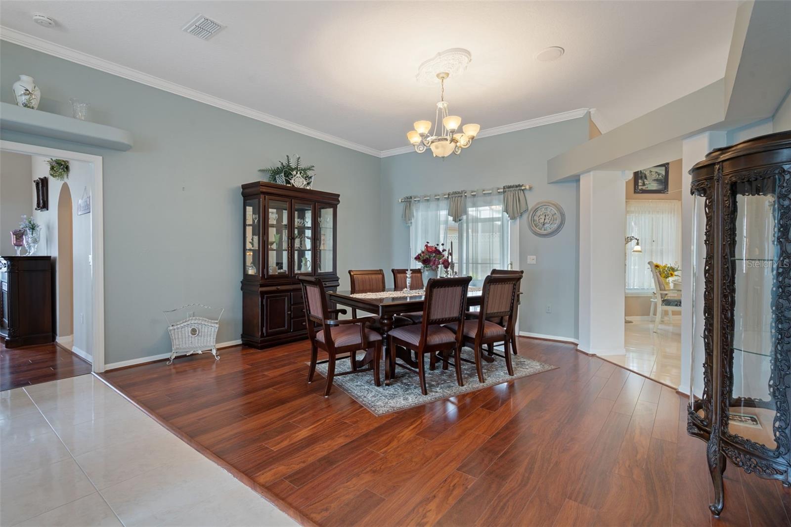 REGENCY OAKS - Residential