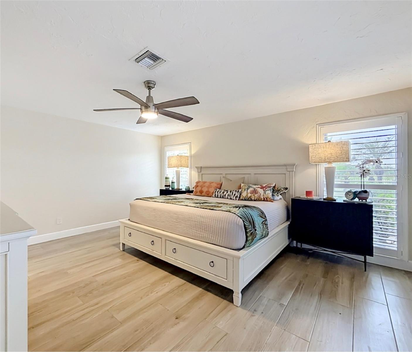 BARDMOOR GOLF VIEW ESTATE 1ST ADD - Residential