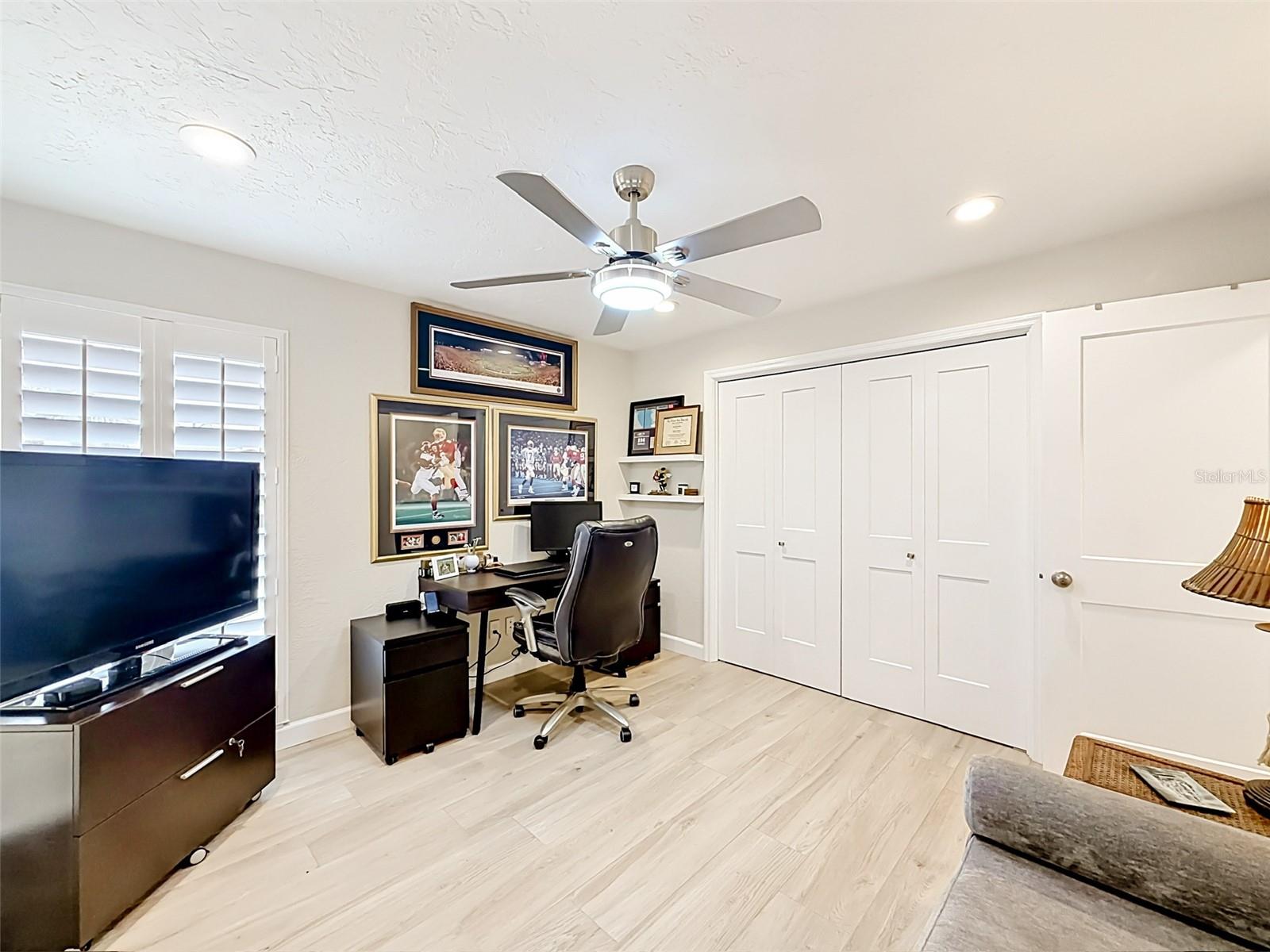 BARDMOOR GOLF VIEW ESTATE 1ST ADD - Residential
