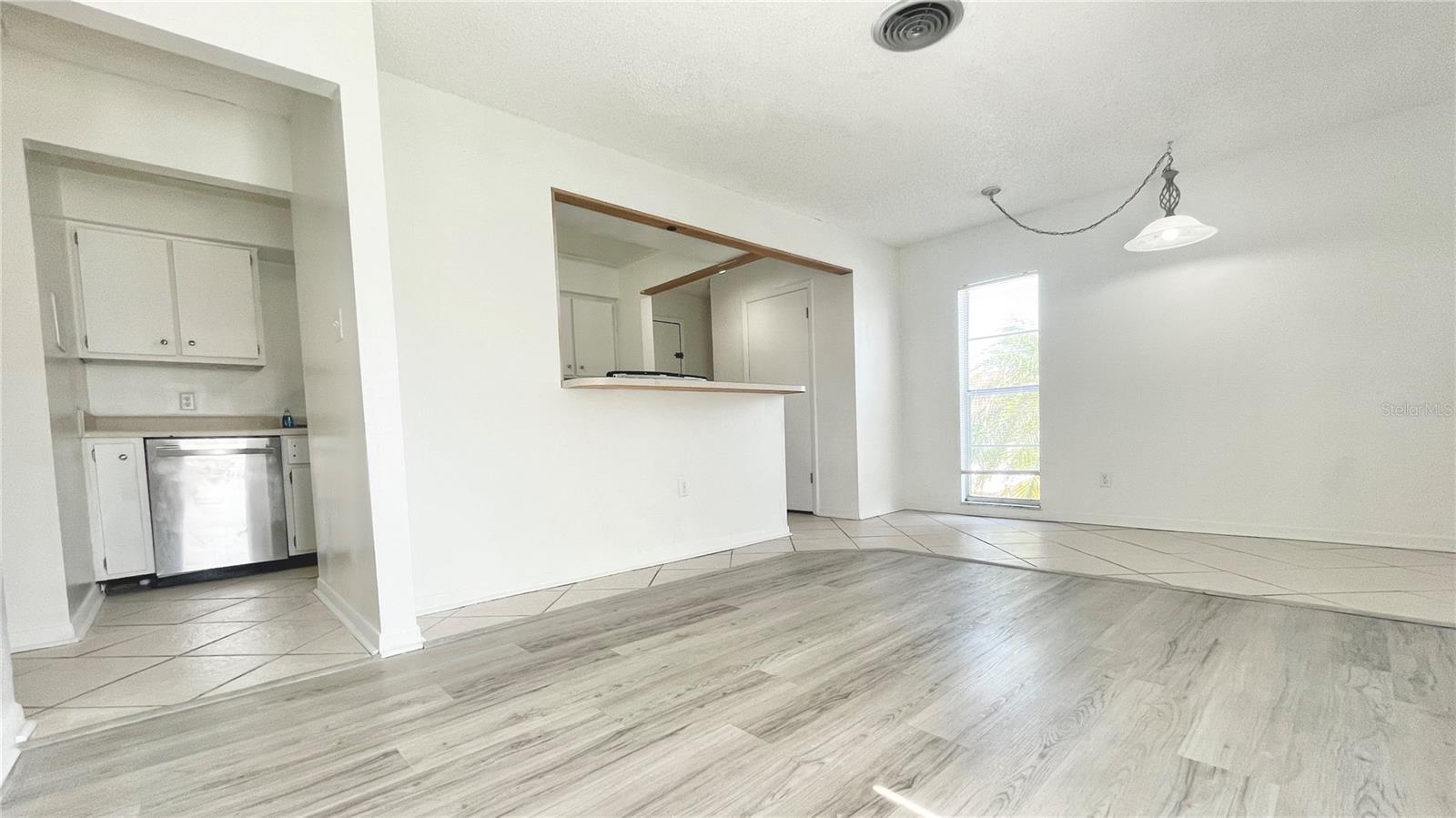 501 E BAY DR 3504