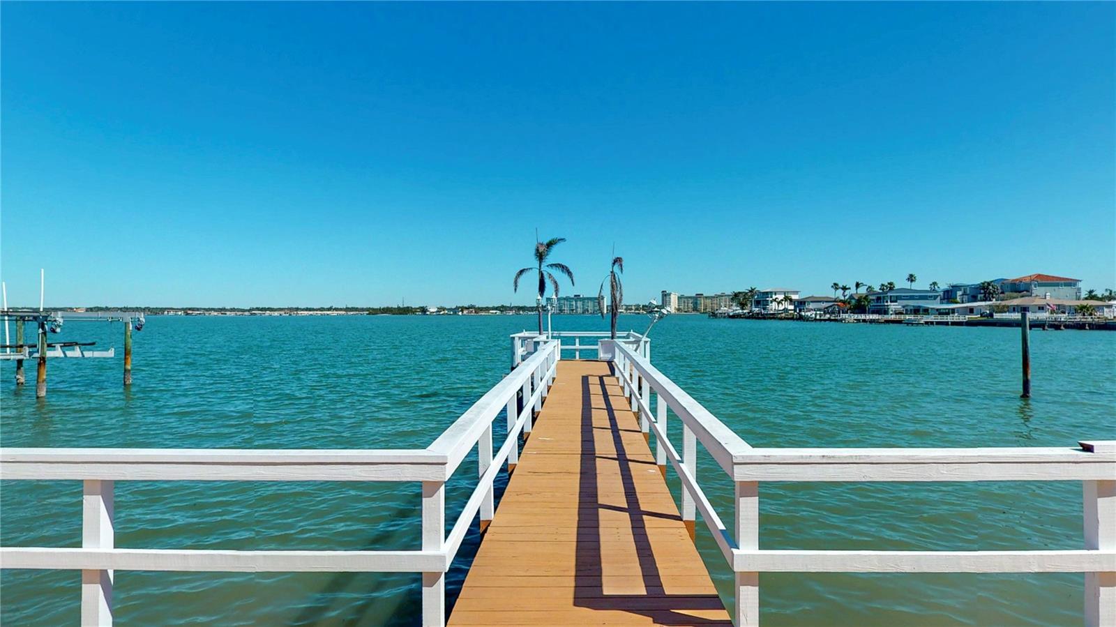 LONE PALM BEACH 4TH ADD - Residential