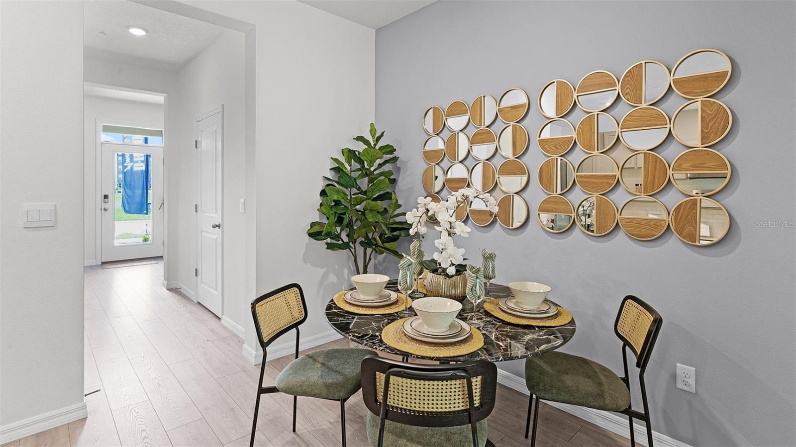 NONA WEST TWNHMS - Residential