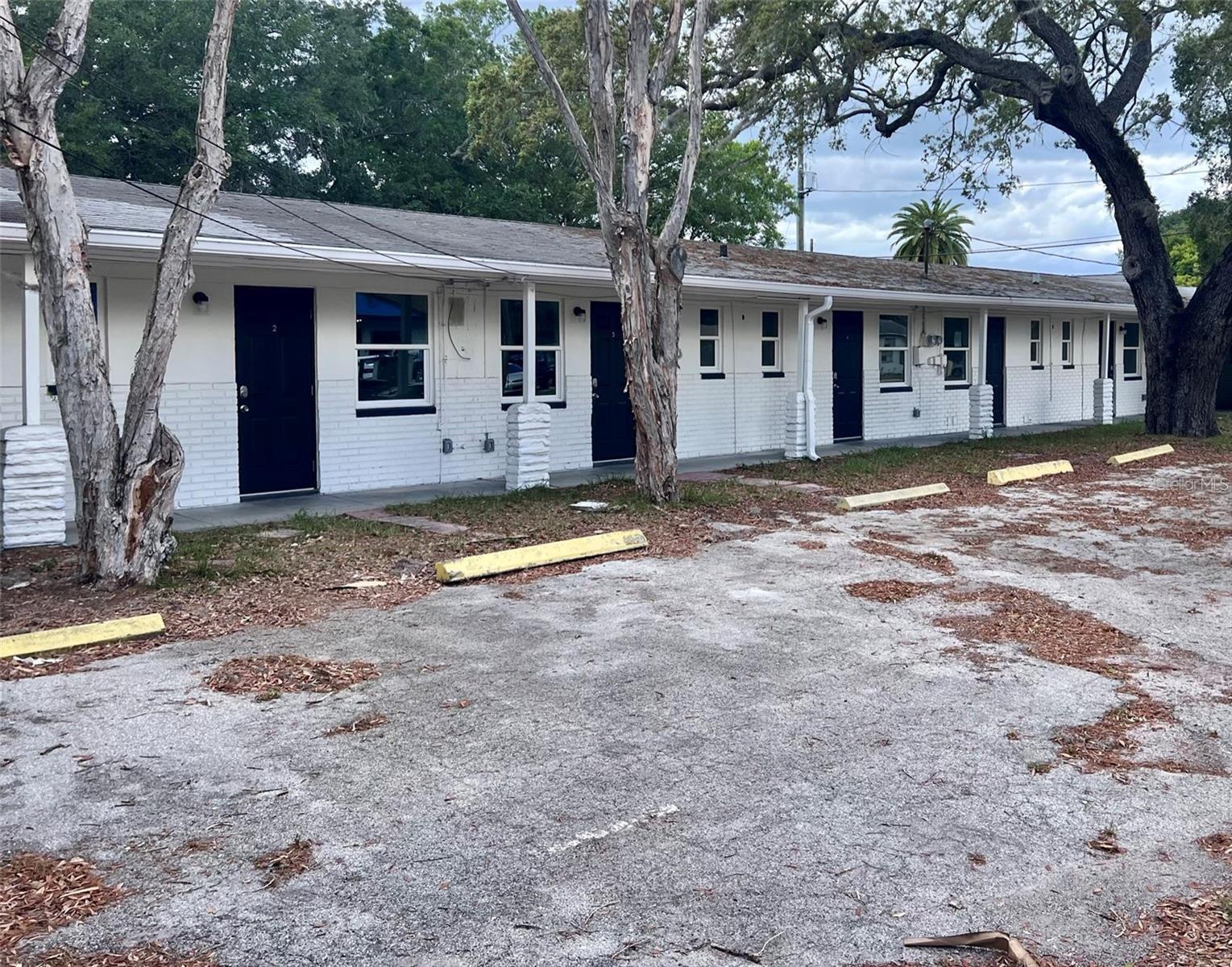 Newly renovated 1 bed/1 bath Unit with a Florida room! This unit is well laid out with a full kitchen, bath, and a storage closet. Kitchen has new cabinets and updated appliances. Bathrooms have updated vanities and shower surrounds. New flooring and fresh paint throughout. Brand new AC systems. Property has a laundry room on site for tenants. Designated off street parking for each unit. Property is located close to restaurants, breweries, shopping and more. Beaches are 10min away! Schedule a showing today! 12 Month Lease First, Last & Security Deposit Due Before Move In