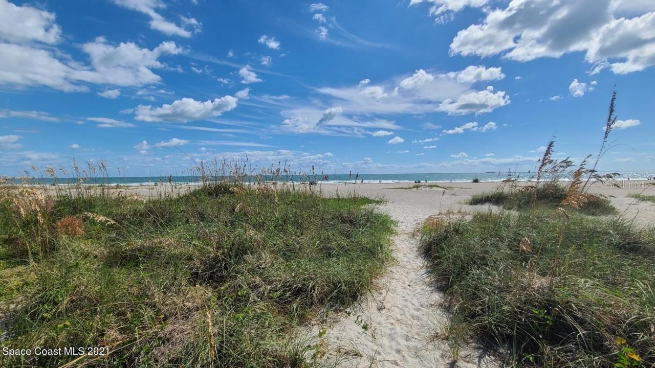 VILLA BLDG 58 - Residential Lease