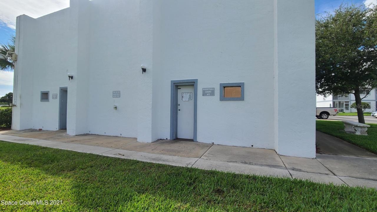 VILLA BLDG 58 - Residential Lease