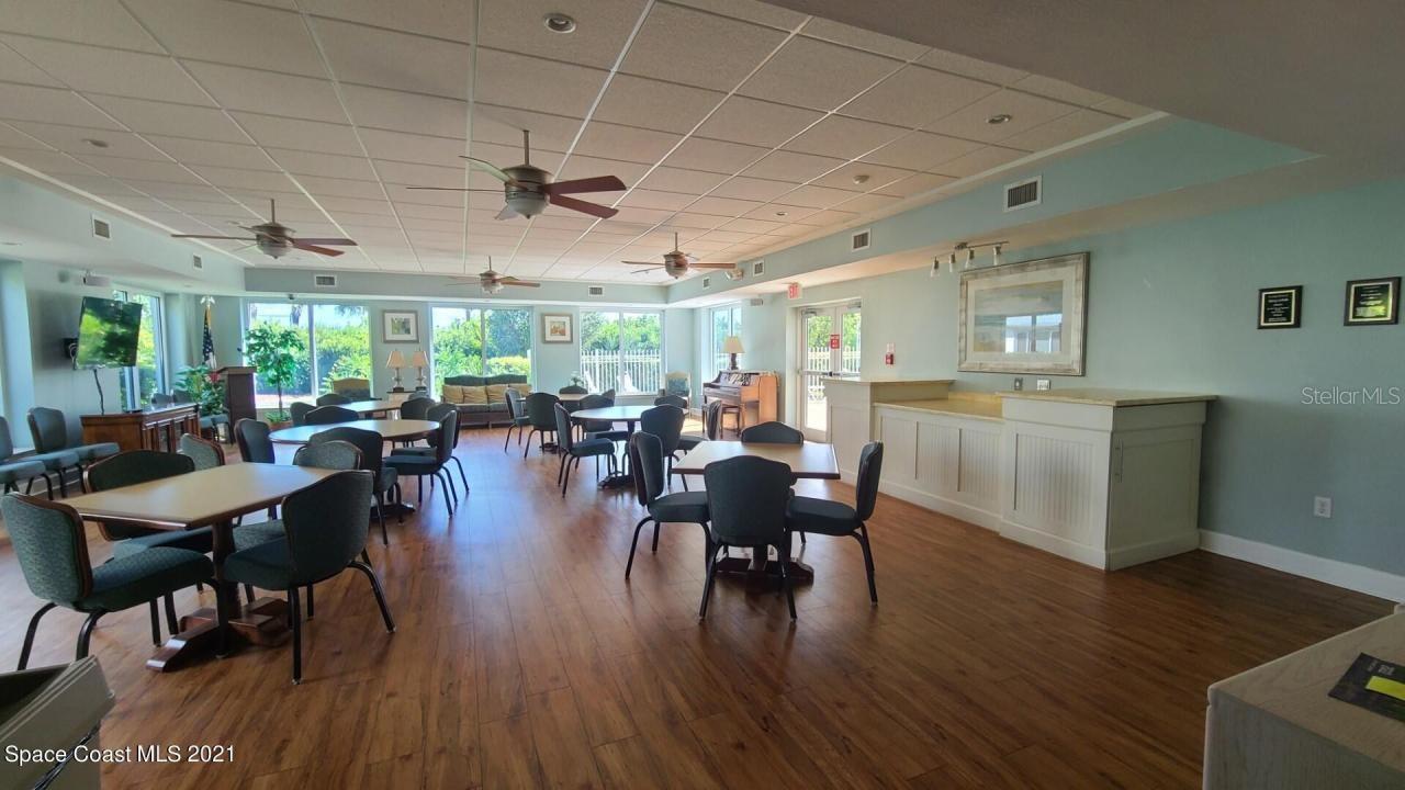 VILLA BLDG 58 - Residential Lease