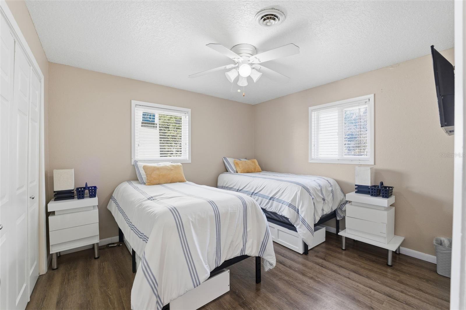 WEEKI WACHEE ACRES - Residential