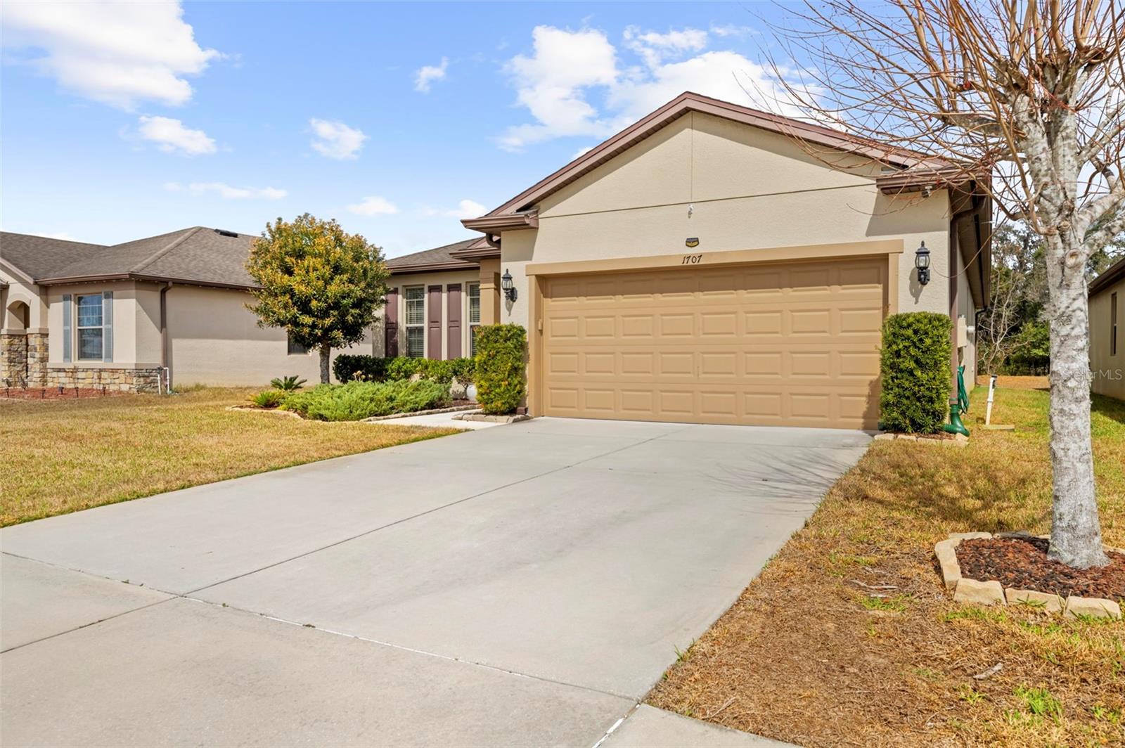 TRILLIUM VILLAGE E PH 1 - Residential