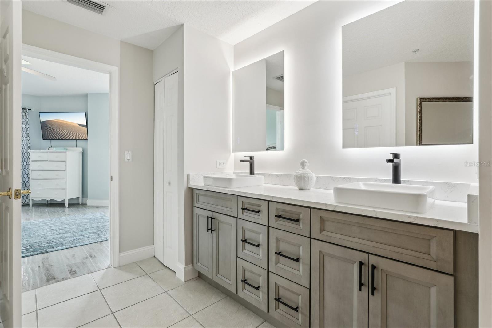 HARBOUR VILLAGE CONDO - Residential