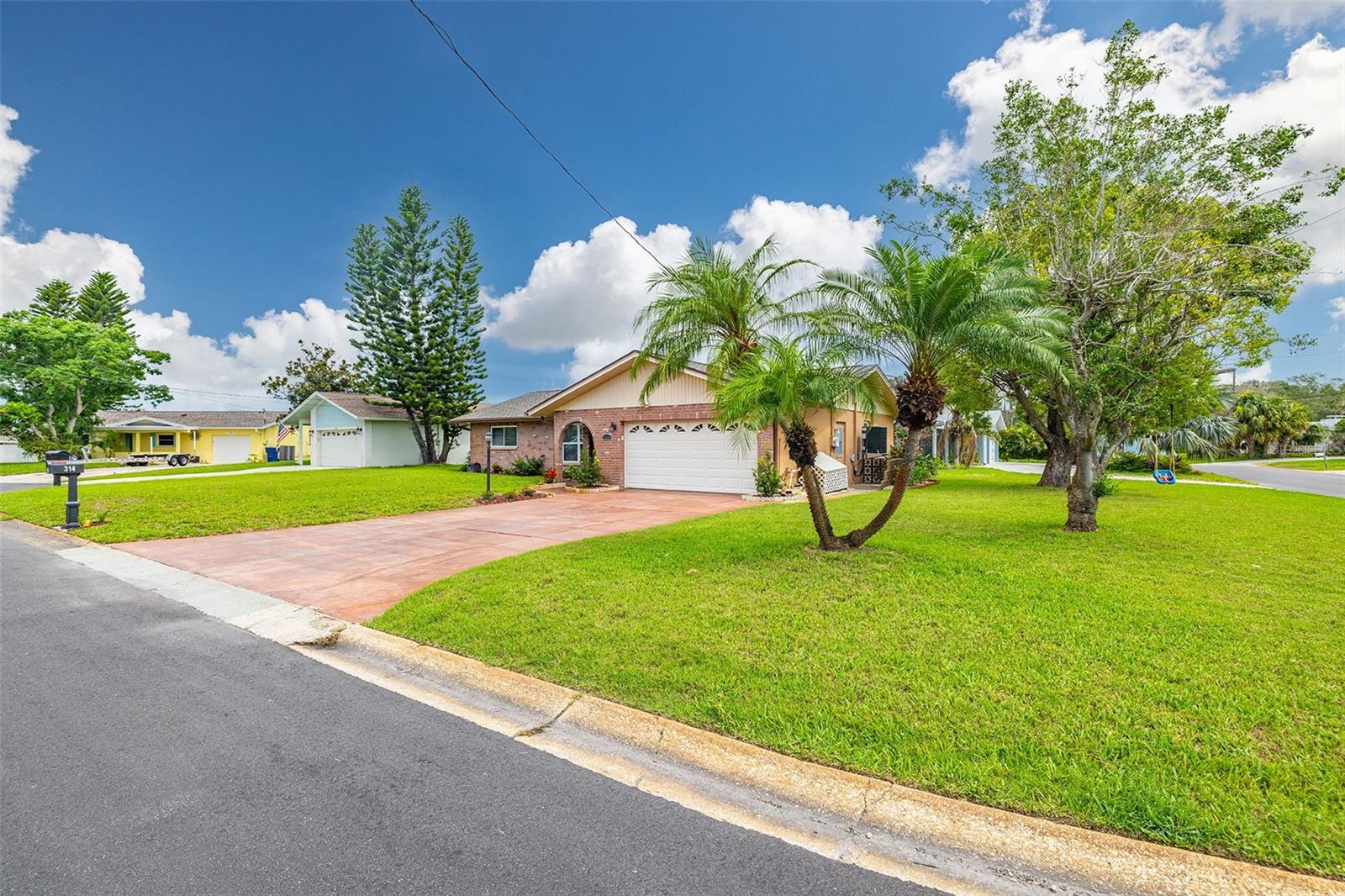314 CIRCLE DRIVE